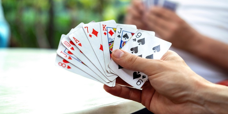 Trải nghiệm game bài Tiến lên miền Nam hấp dẫn tại i9BET